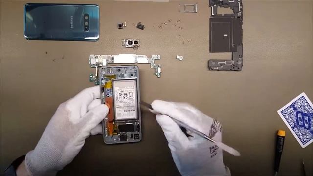 Разборка и сборка Samsung Galaxy S10e смотреть онлайн