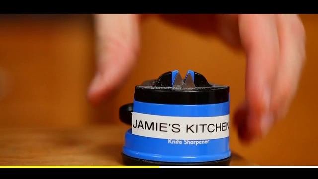 Джейми Оливер. Как заточить нож