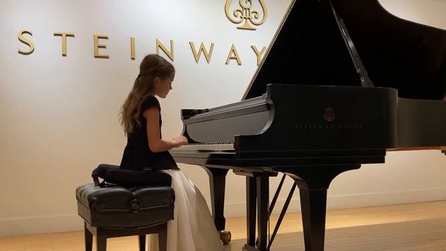 W. A. Mozart. Piano Concerto №12 in A major, KV 414. Allegro. Aleksandra Deshevaia 10 y.o. смотреть онлайн