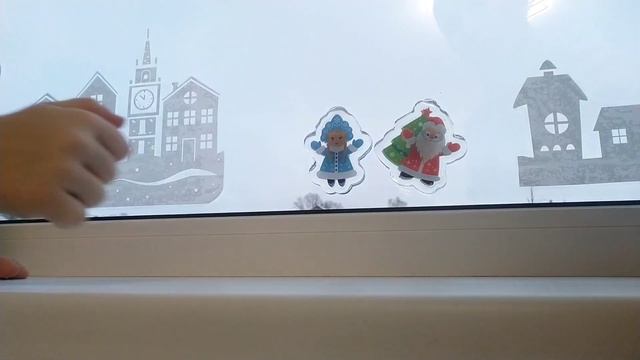 ПЕРВЫЙ НОВОГОДНИЙ ДЕКОР ДОМА / СДЕЛАЛИ НАТЯЖНОЙ ПОТОЛОК В ГОСТИНОЙ СВОИМИ РУКАМИ смотреть онлайн