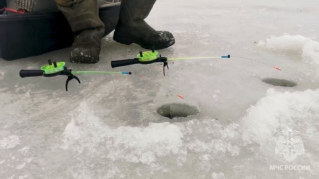 ОСТОРОЖНО! ТОНКИЙ ЛЕД ОПАСЕН!!! смотреть онлайн