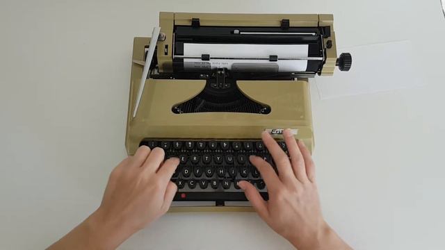 Tony's Typewriters - Erika model 60 смотреть онлайн