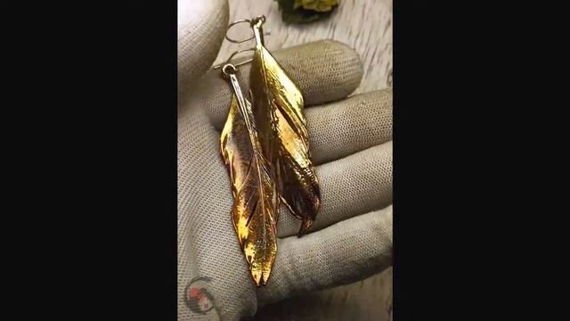 Воздушные Серьги "Plumage" из настоящих перьев покрытых серебром! смотреть онлайн