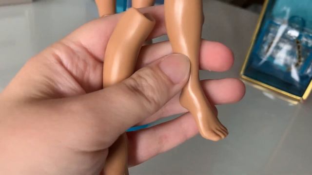 Обзор куклы Hali Capri Pacific Coast Rainbow High смотреть онлайн