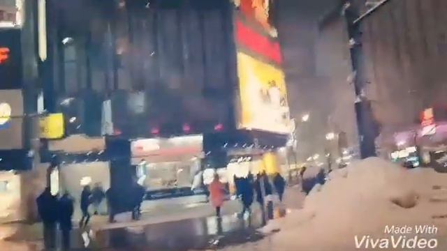 Nightlife and Snowfall at Sapporo, Hokkaido 4/1/2017 смотреть онлайн