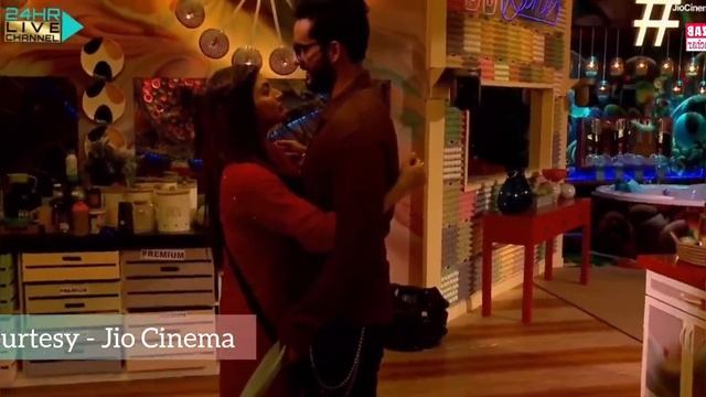 Bigg Boss ott-2 live | Akansha Puri ne Fukra Insaan se maangi maafi phir Abhishek ne jo kiya.. смотреть онлайн