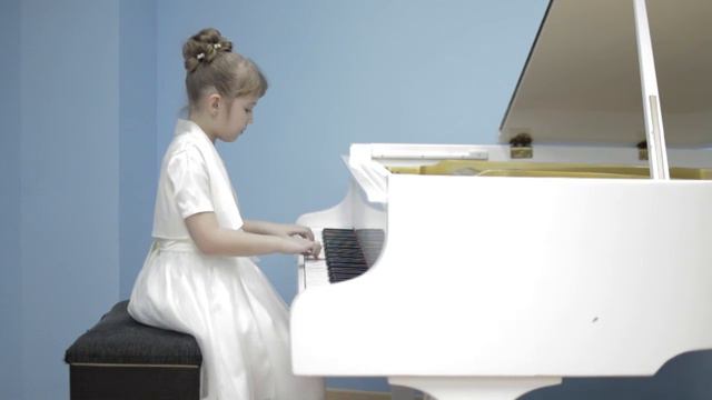 Быстрякова Дарья - К.Черни Этюд № 4 C Dur Op. 299