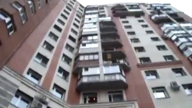 Глыба льда угробила машину смотреть онлайн