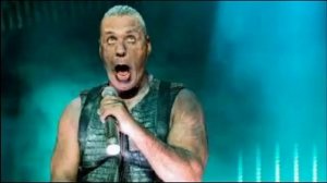 Тилль Линдеманн ?