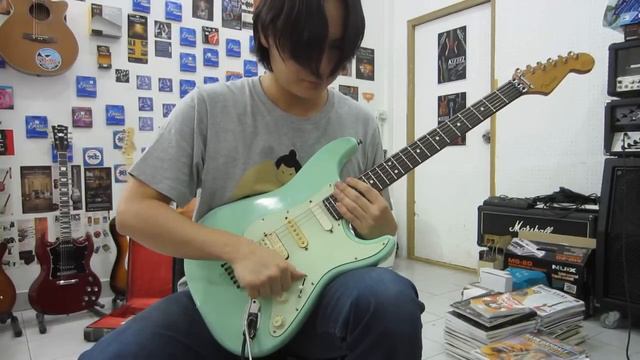 FENDER CLASSIC FLOYDROSE GUITAR (Eb Tuning) смотреть онлайн