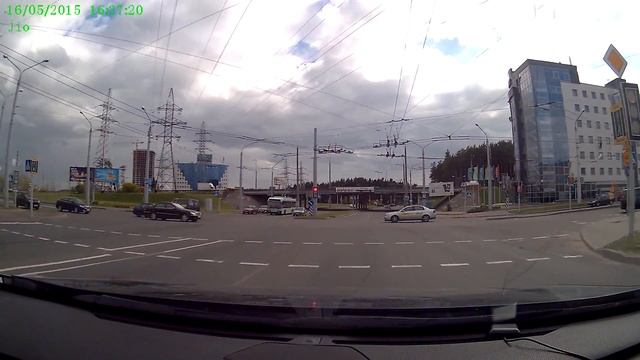 Таксис, проезд на красный. смотреть онлайн