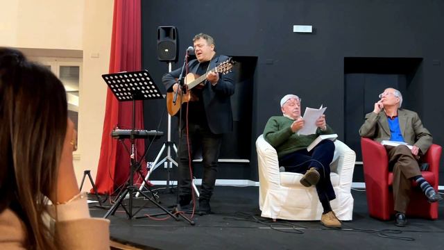 A distancia , teatro Luigi Pistilli смотреть онлайн