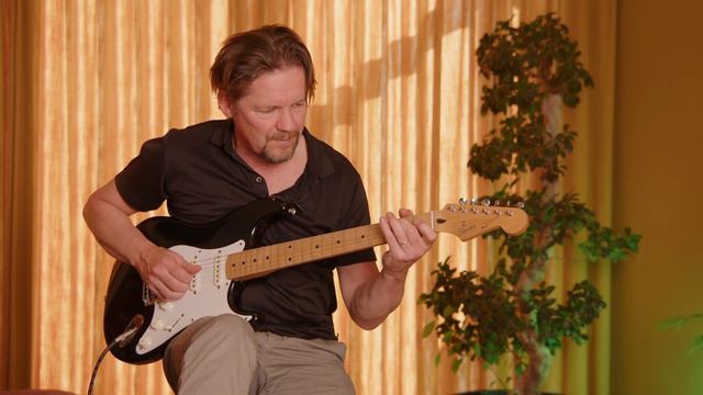 squier 1993 stratocaster japan смотреть онлайн