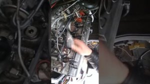 Как открутить форкамеру Mercedes Benz 2.9D