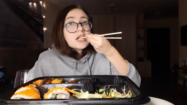 МУКБАНГ РОЛЛЫ // МИСТИКА В МОЕЙ ЖИЗНИ: КАРМА или СОВПАДЕНИЕ??