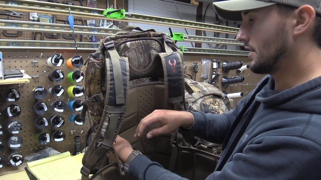 Filming Backpack Review! Badlands Camera Day / Camera Pro Review смотреть онлайн