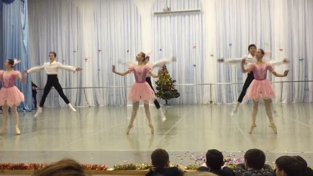 БХК Нуреева, встреча НГ 2016, фрагмент "Танца кукол" смотреть онлайн