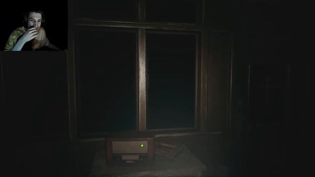 XQC's first encounter with the giant fetus monster in Resident Evil Village!! смотреть онлайн