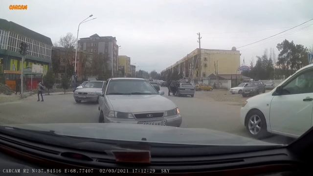 номинация на премию Дарвина 4. г. Бохтар смотреть онлайн