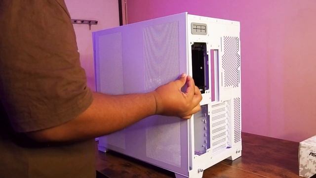 We built the Ultimate Gaming PC with no experience смотреть онлайн