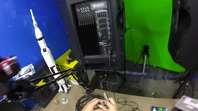 Tutorial: Subwoofer y bocinas activas - ¿Cómo conectarlas entre sí? смотреть онлайн