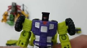 Different Devastator G1 and movie transformer toys ランスフォーマー 變形金剛