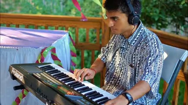 Phool Tumje Bheja Instrumental смотреть онлайн