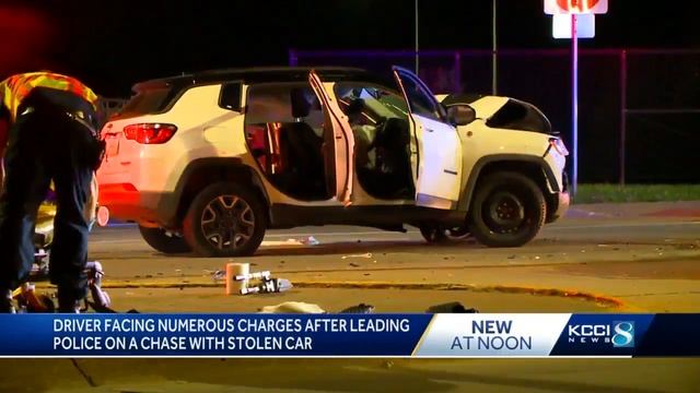 Police: Driver in stolen car going 70 in 35 mph zone faces multiple charges смотреть онлайн
