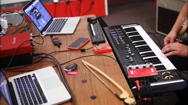 David Kollar & Jozef Ragan CRIME ON THE BUNNY live at Radio FM 11.10.2021 смотреть онлайн