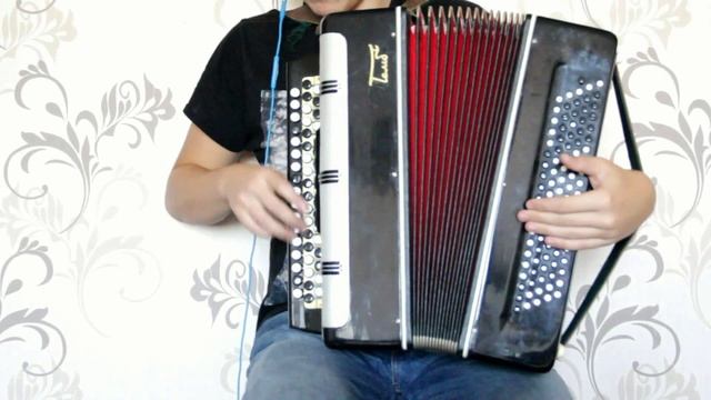 Angry Birds Theme on accordion / Angry Birds на баяне смотреть онлайн