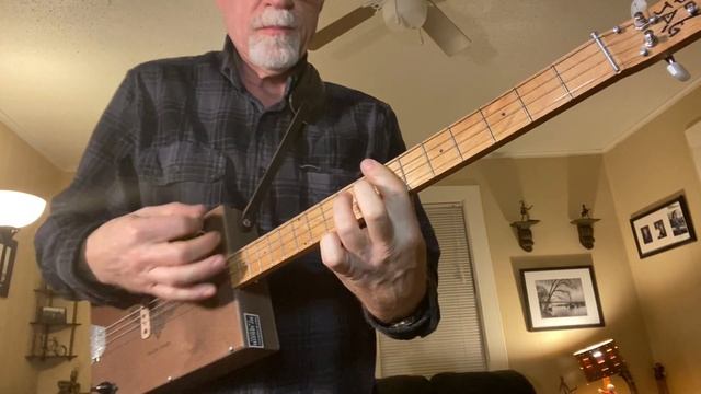 Eddie Van Halen tapping on a 4 String cigar box guitar #4string cbg #cigarboxguitar #cbgs смотреть онлайн