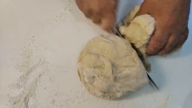 Красивые сосиски в тесте смотреть онлайн