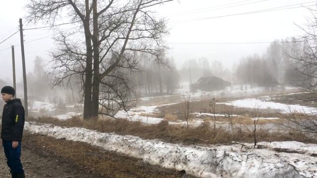 27марта, с. Новотроицкое, река Паозер. Рыбалка на тающей льдине смотреть онлайн