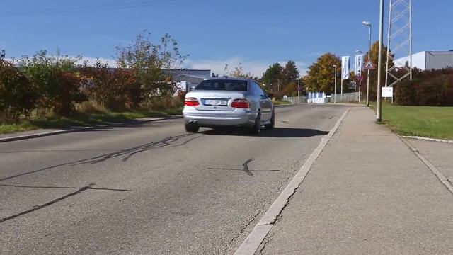 Эксклюзивный Mercedes Benz CLK55 AMG Kompressor в кузове W208