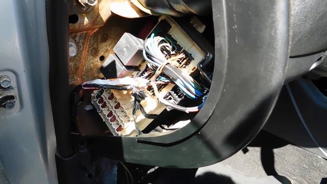 Mitsubishi Eclipse Fuse Box Location And Diagram смотреть онлайн