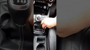 КиА РиО 4 как снять рамку с мкп.(механической коробки передачь)