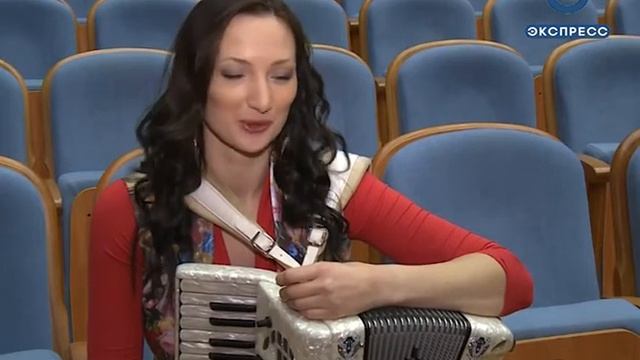 На сцене пензенской филармонии выступит аккордеонистка Мария Селезнева смотреть онлайн