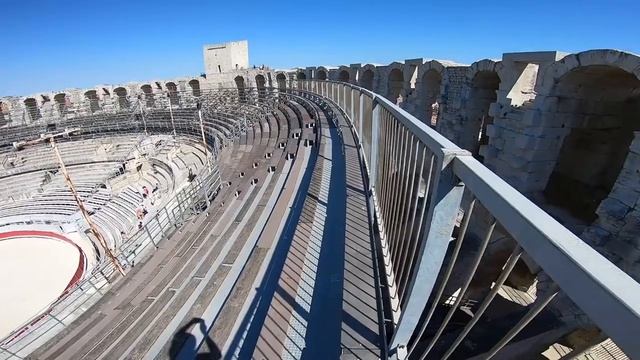 А знаете ли вы, что Колизей есть не только в Риме? смотреть онлайн