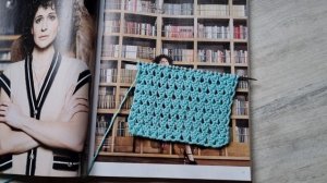 Мелкая, фоновая сеточка спицами.☘️