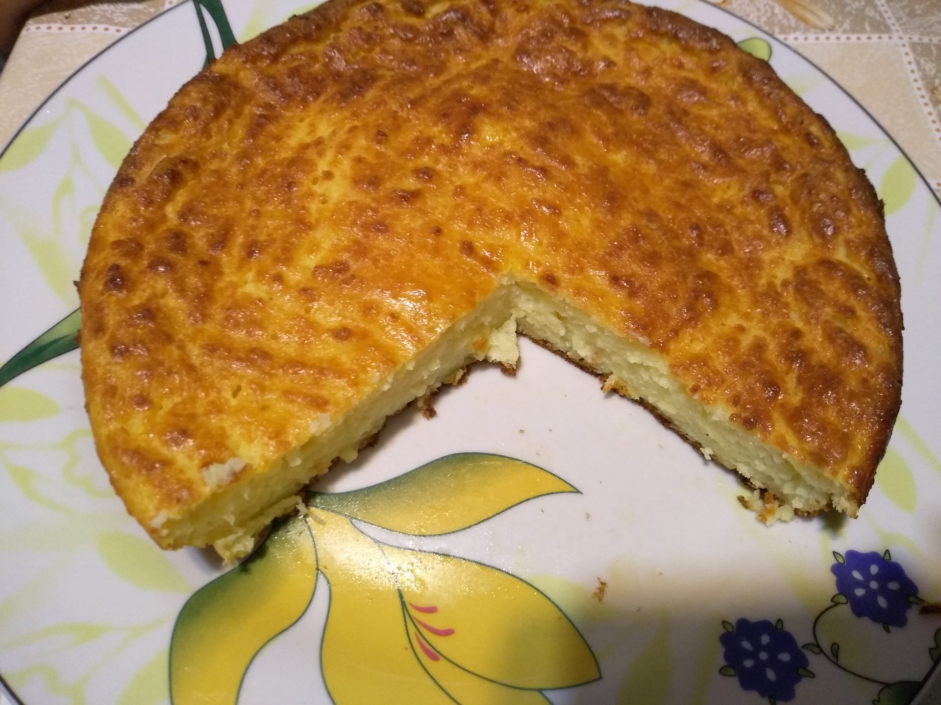 СМЕШАЙ ТВОРОГ И 4 ЯЙЦА, НИ ГРАММА МУКИ, И НЕЖНЕЙШАЯ СОЧНАЯ ЗАПЕКАНКА УДИВИТ ТЕБЯ смотреть онлайн