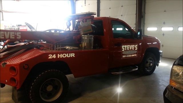 Xtreme Graphics: Steve's Auto Red Wrecker смотреть онлайн