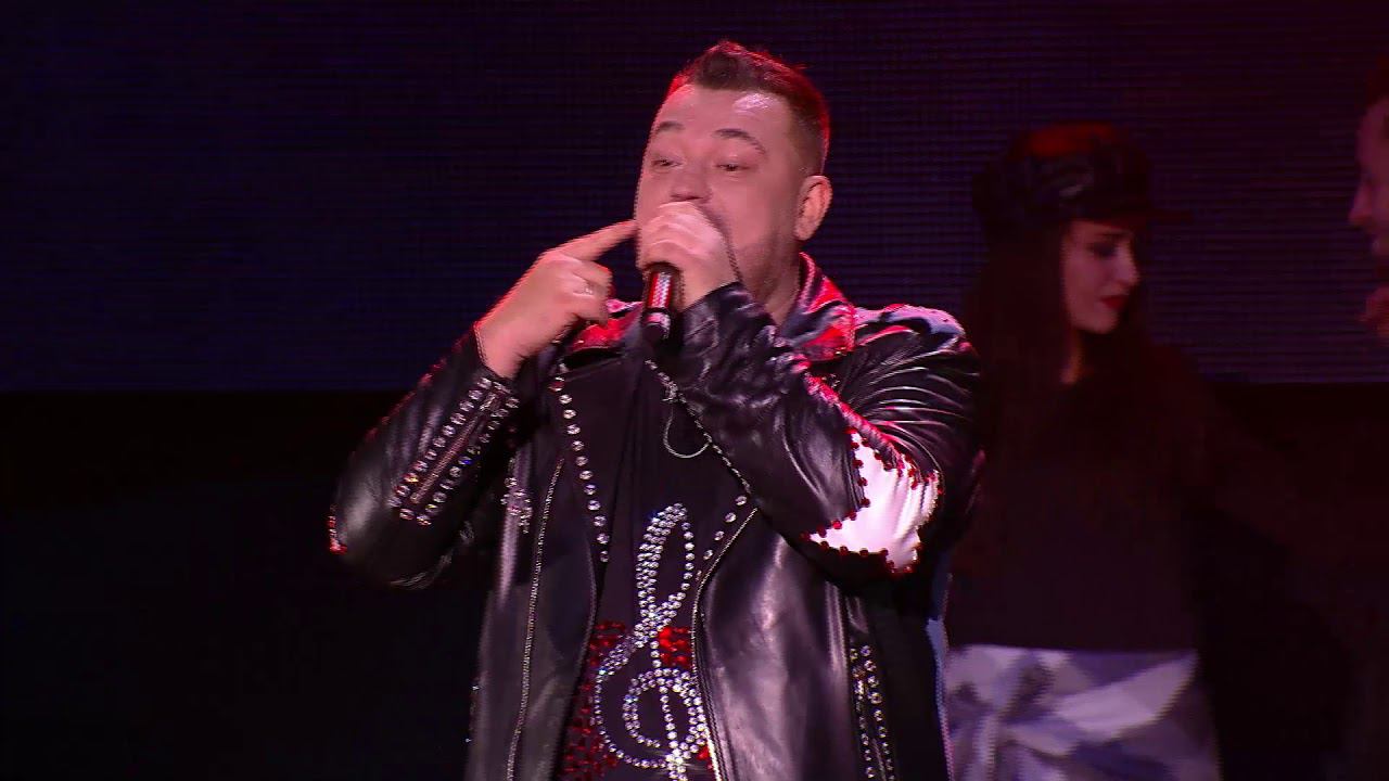 Руки Вверх! - Он тебя целует @ Crocus City Hall, 2017 смотреть онлайн