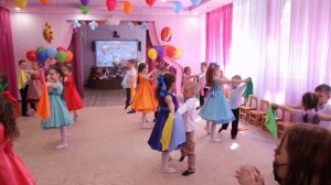 Танец "Парус детства цветной". Видео Юлии Буговой