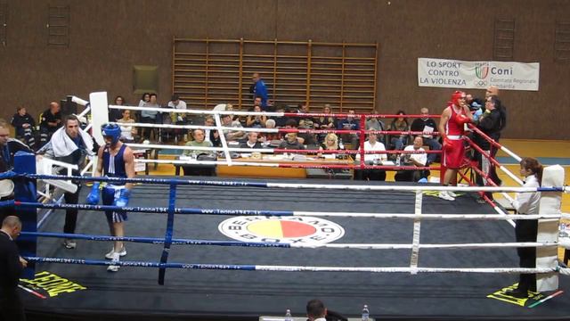 Boxe: Giulio Zito vs Allessandro Ferreri. Finale campionati regionali assoluti смотреть онлайн