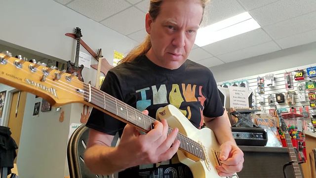 1983 Ibanez Roadstar II RS335 Demo смотреть онлайн