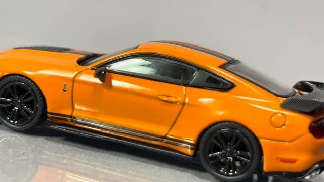 MINI GT 505 FORD MUSTANG SHELBY GT500 Twister Orange MGT00505-L TSM MODEL 1/64 SCALE MINIATURE CAR смотреть онлайн