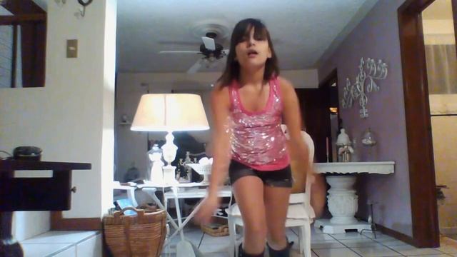 niña de 10 años bailando salute смотреть онлайн