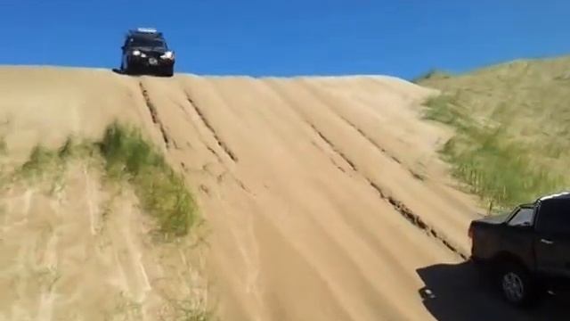 Kia Club 4x4 Facu y Nestor bajando смотреть онлайн