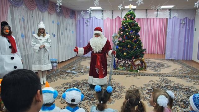 Новогодний утренник 2018, детский сад 192, младшая группа 2 смотреть онлайн