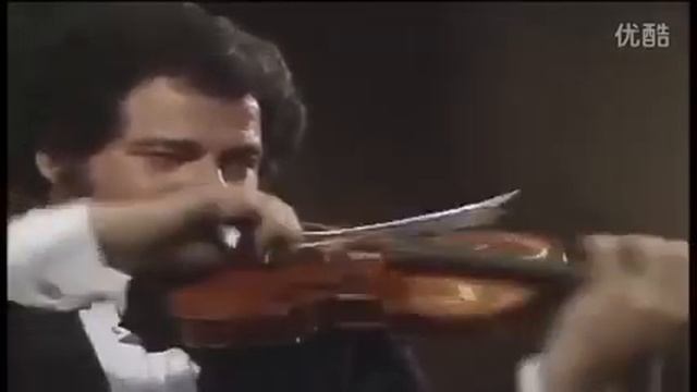 P. I. Tchaikovsky - Violin Concerto in D major　Itzhak　Perlman смотреть онлайн